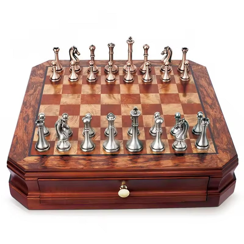 Echiquier en bois & pièces metaliques polies